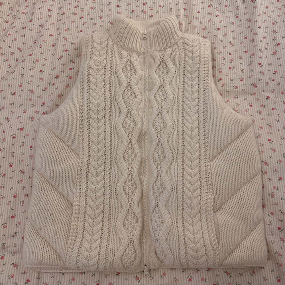 insanely cute Express cream colored puffy sweater vest!
